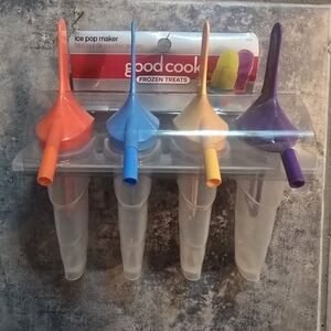 Ice Pop Maker with Multicolor Handles
